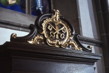 Beichtstuhl-Insignien