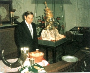 Büste des Heiligen Kornelius und Korneliushorn und Cyprianusbrötchen