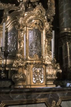 Tabernakel im barocken Hochaltar